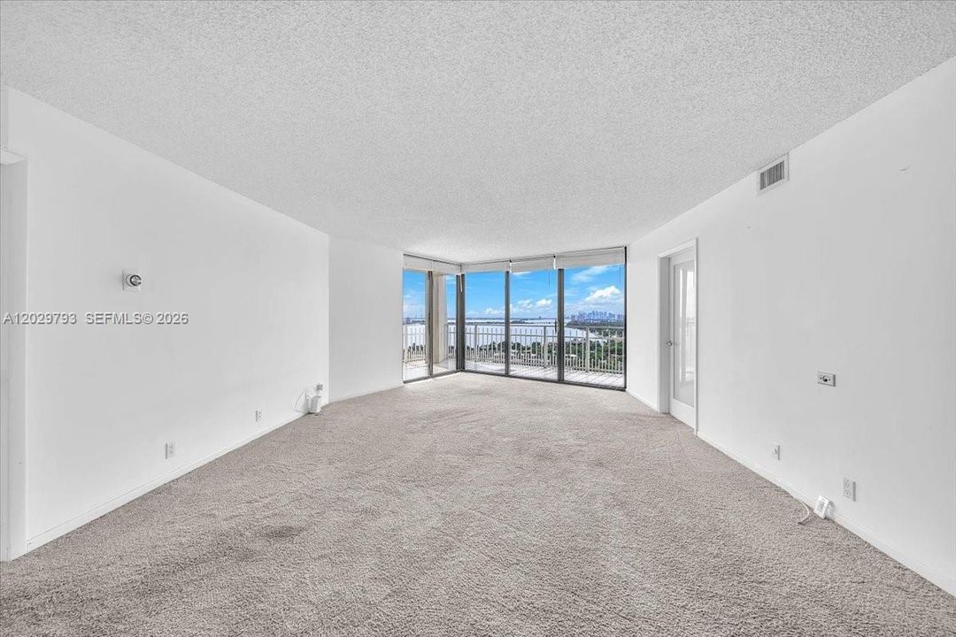 For Rent: $3,650 (2 beds, 2 baths, 1312 Square Feet)