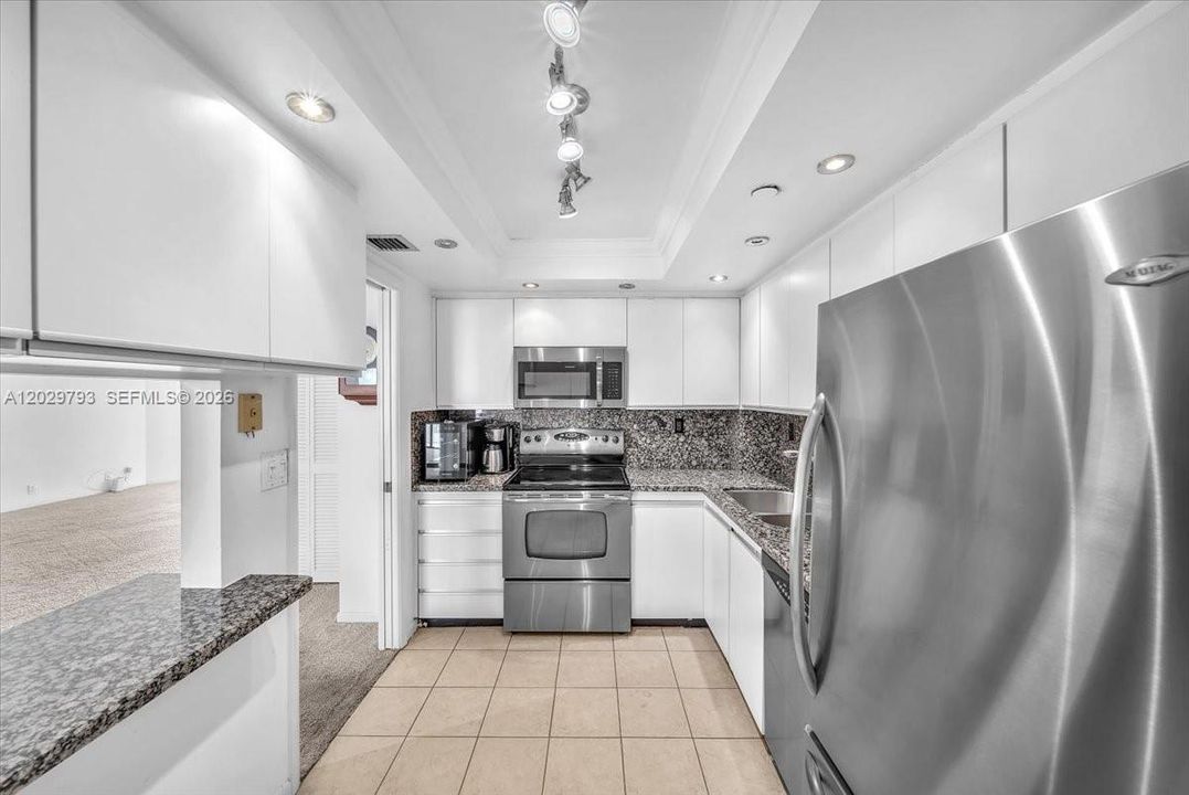 For Rent: $3,650 (2 beds, 2 baths, 1312 Square Feet)