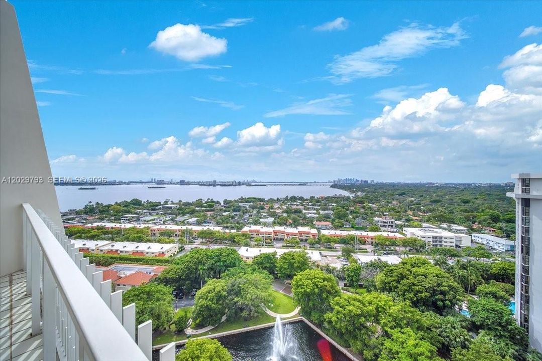 For Rent: $3,650 (2 beds, 2 baths, 1312 Square Feet)