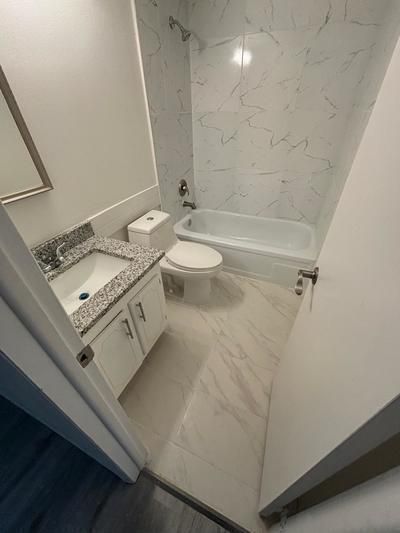 Bathroom - Tub/Shower