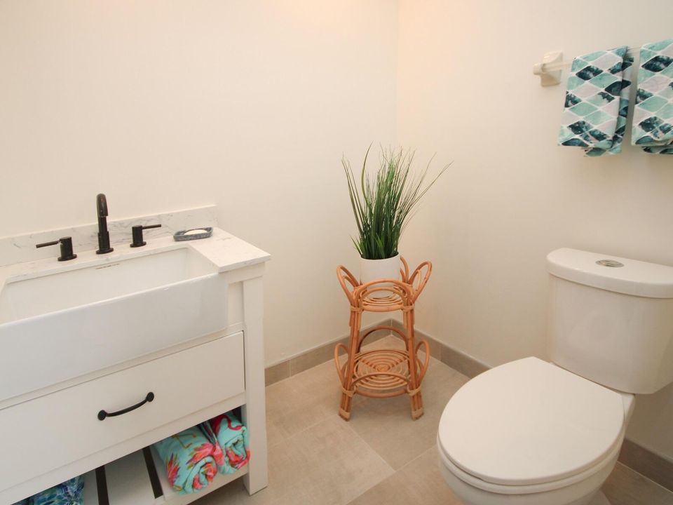5 Cabana Bath