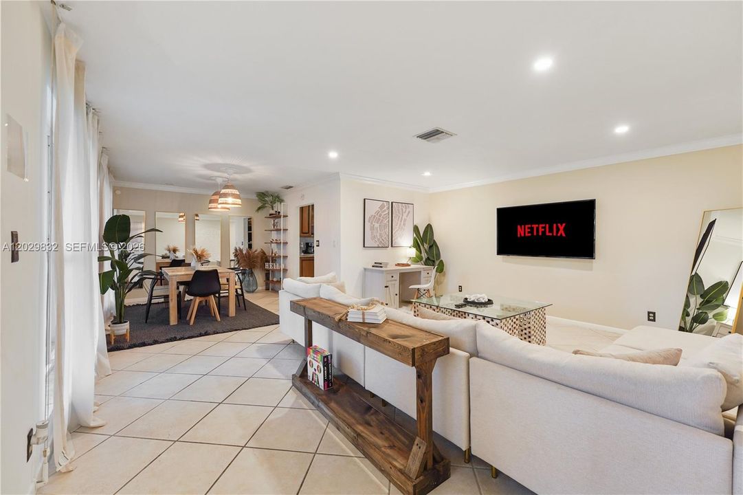 For Sale: $759,000 (3 beds, 2 baths, 1959 Square Feet)
