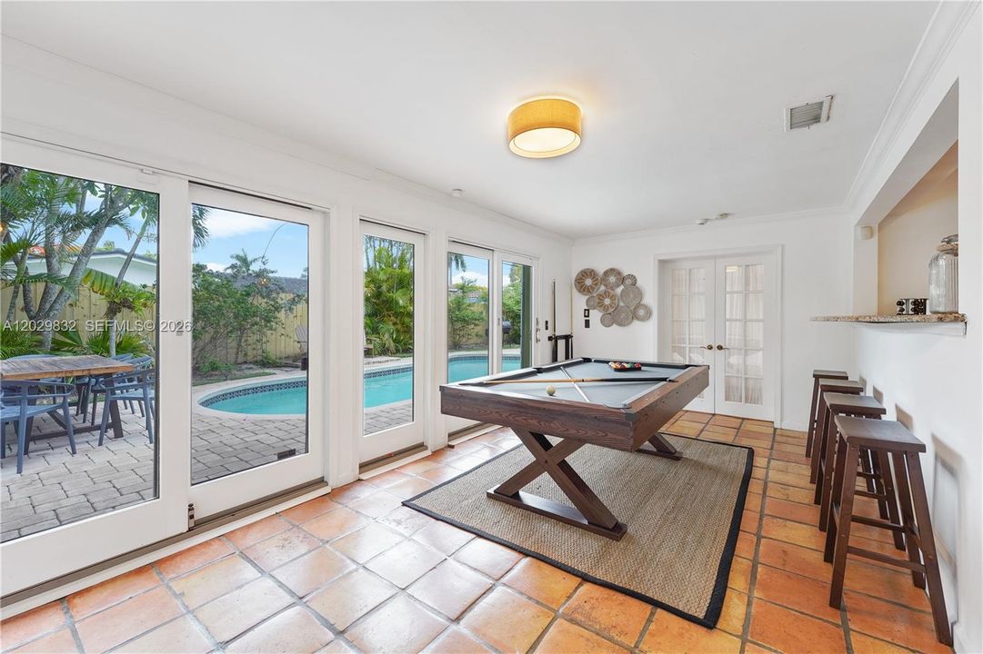 For Sale: $759,000 (3 beds, 2 baths, 1959 Square Feet)