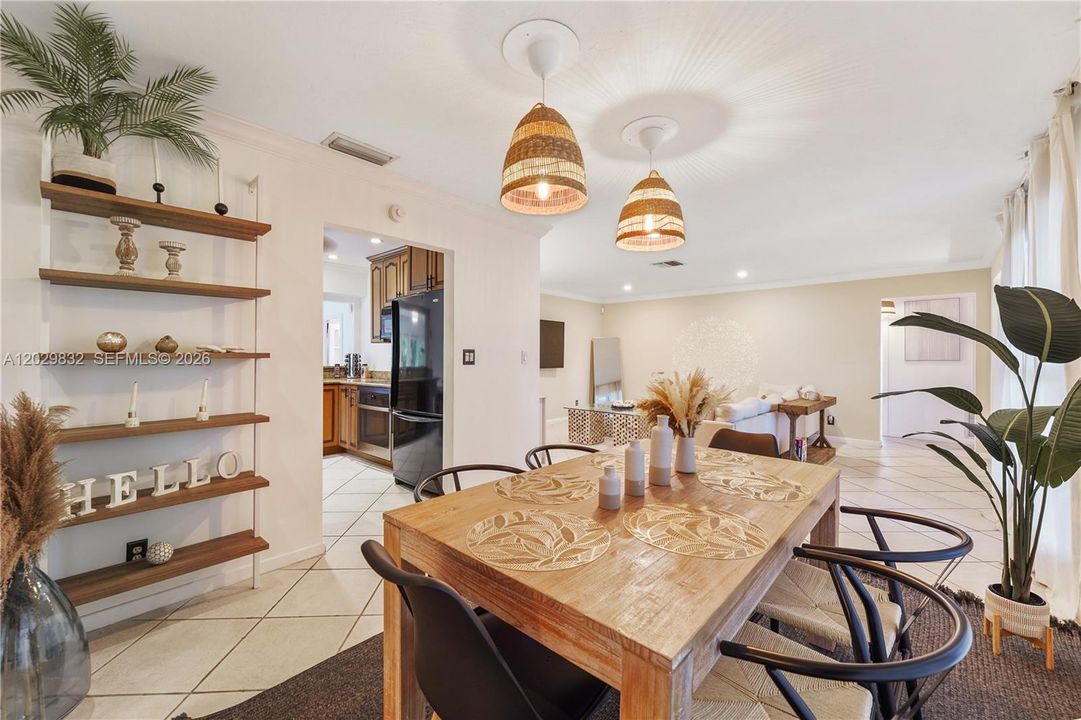 For Sale: $759,000 (3 beds, 2 baths, 1959 Square Feet)