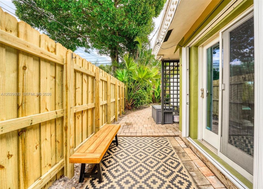 For Sale: $759,000 (3 beds, 2 baths, 1959 Square Feet)
