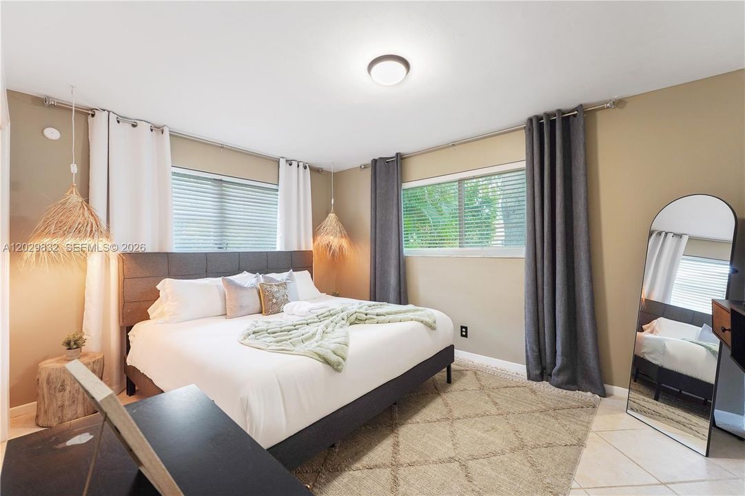For Sale: $759,000 (3 beds, 2 baths, 1959 Square Feet)