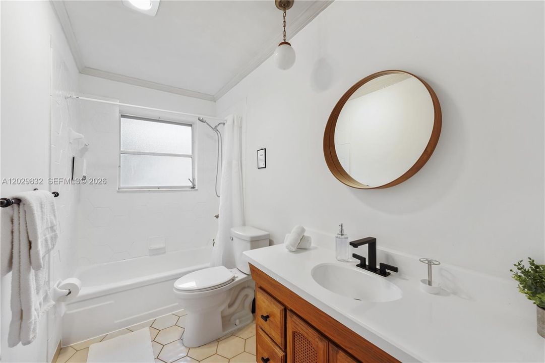 For Sale: $759,000 (3 beds, 2 baths, 1959 Square Feet)