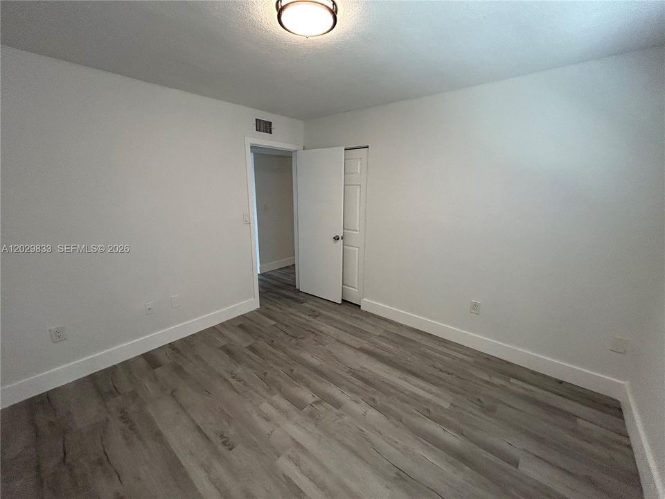 For Sale: $257,000 (2 beds, 1 baths, 777 Square Feet)