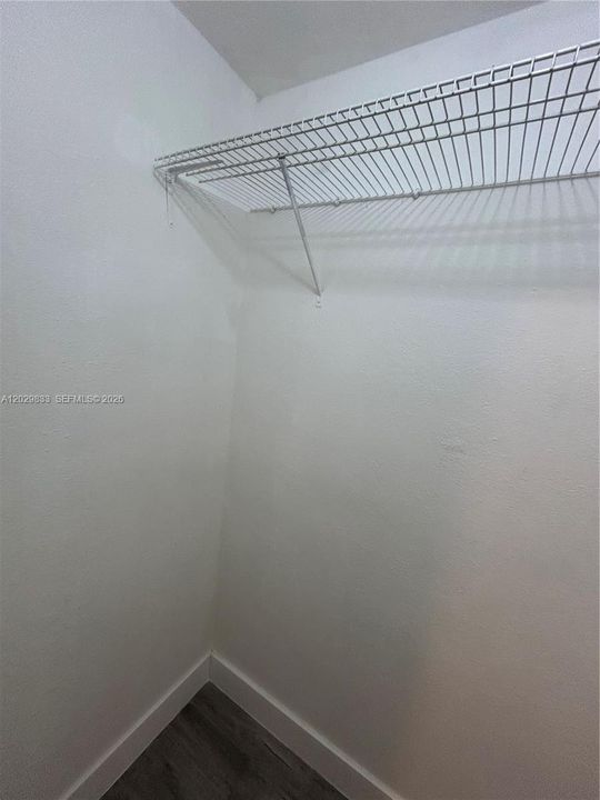 For Sale: $257,000 (2 beds, 1 baths, 777 Square Feet)