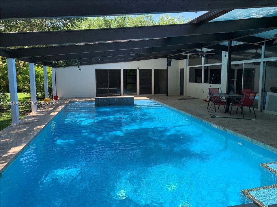 Active With Contract: $2,790,000 (4 beds, 3 baths, 3976 Square Feet)