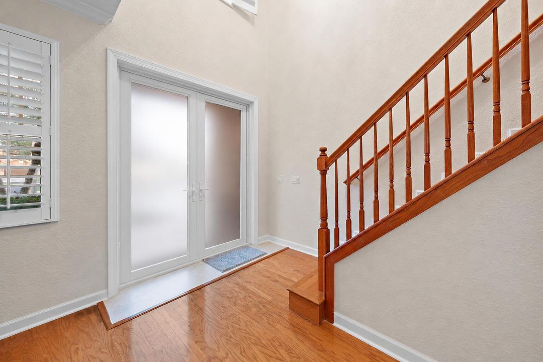 5536 SE Hammock entry
