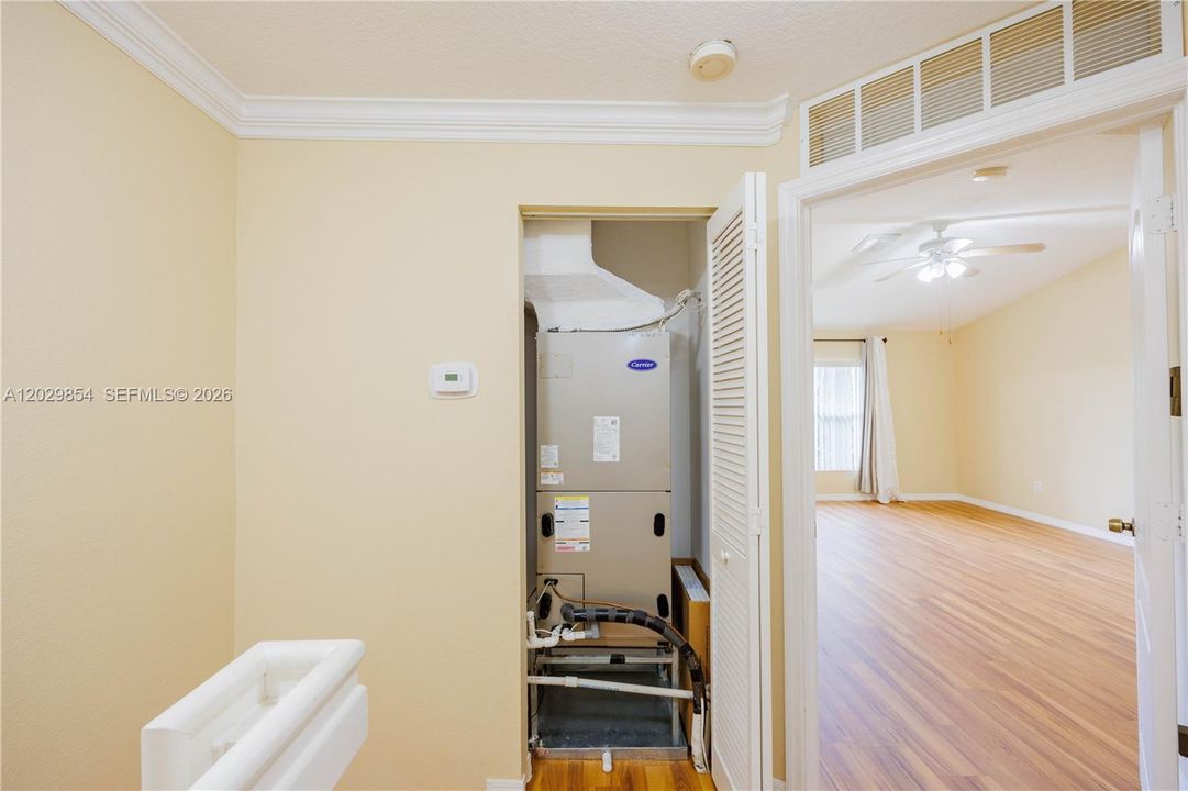 For Sale: $370,000 (2 beds, 2 baths, 1507 Square Feet)
