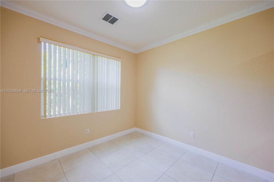 For Sale: $370,000 (2 beds, 2 baths, 1507 Square Feet)