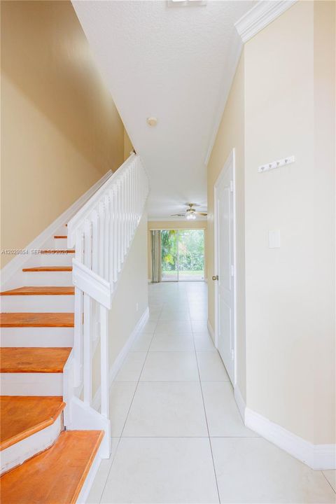 For Sale: $370,000 (2 beds, 2 baths, 1507 Square Feet)