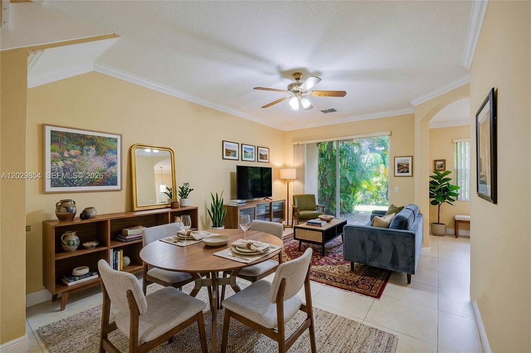 For Sale: $370,000 (2 beds, 2 baths, 1507 Square Feet)