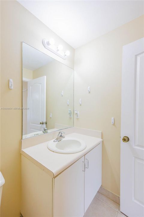 For Sale: $370,000 (2 beds, 2 baths, 1507 Square Feet)
