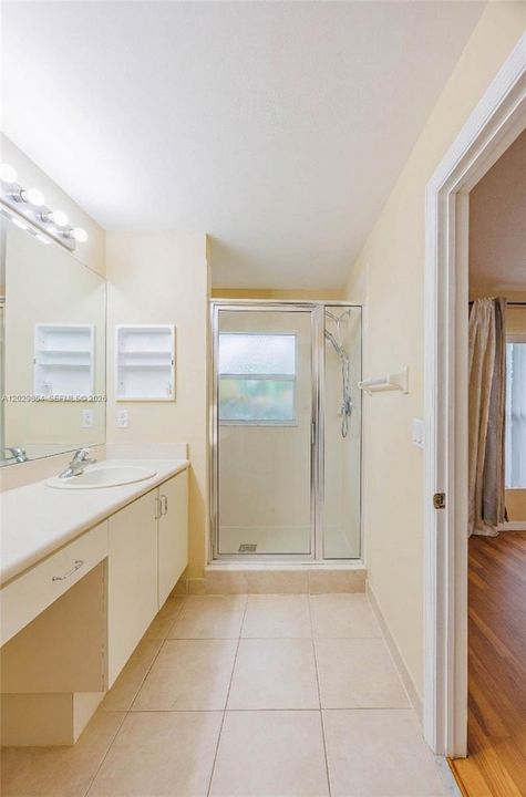For Sale: $370,000 (2 beds, 2 baths, 1507 Square Feet)