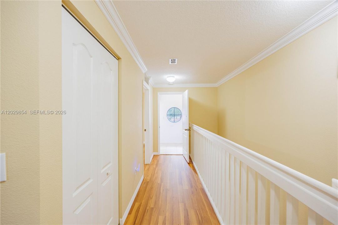 For Sale: $370,000 (2 beds, 2 baths, 1507 Square Feet)