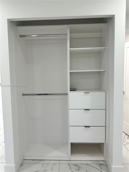 For Rent: $1,500 (1 beds, 1 baths, 600 Square Feet)