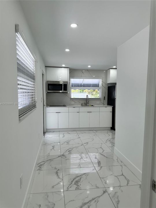 For Rent: $1,500 (1 beds, 1 baths, 600 Square Feet)
