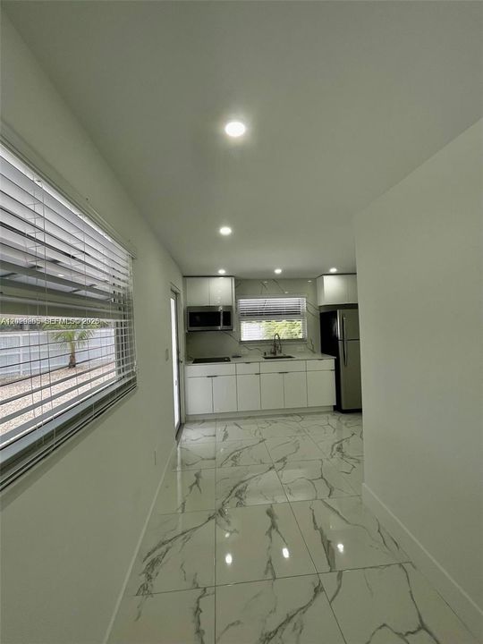 For Rent: $1,500 (1 beds, 1 baths, 600 Square Feet)
