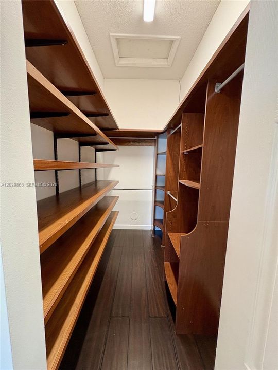 For Rent: $4,200 (3 beds, 2 baths, 1889 Square Feet)