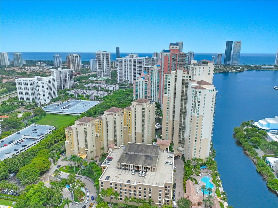 For Sale: $535,000 (2 beds, 2 baths, 1730 Square Feet)