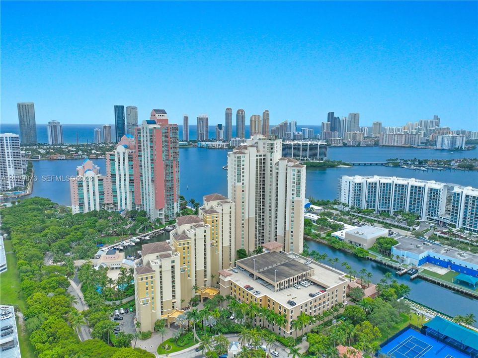 For Sale: $535,000 (2 beds, 2 baths, 1730 Square Feet)