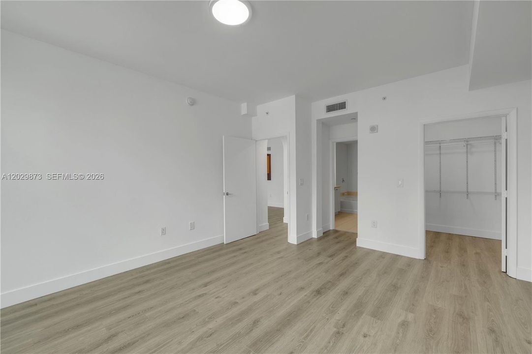 For Sale: $535,000 (2 beds, 2 baths, 1730 Square Feet)