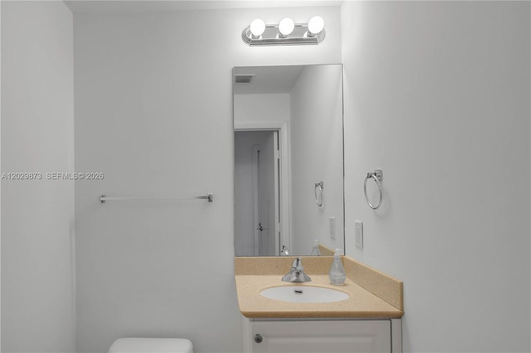 For Sale: $535,000 (2 beds, 2 baths, 1730 Square Feet)
