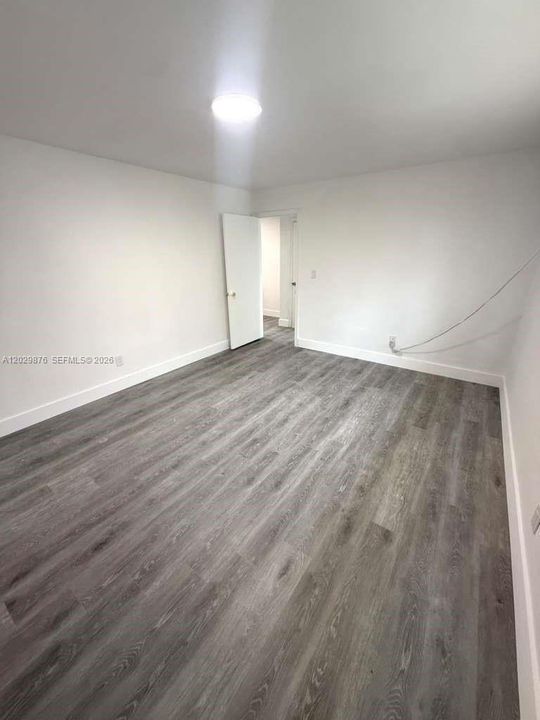 На продажу: $195,000 (1 спален, 1 ванн, 632 Квадратных фут)