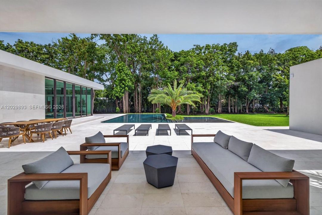 For Sale: $12,399,000 (6 beds, 8 baths, 0 Square Feet)