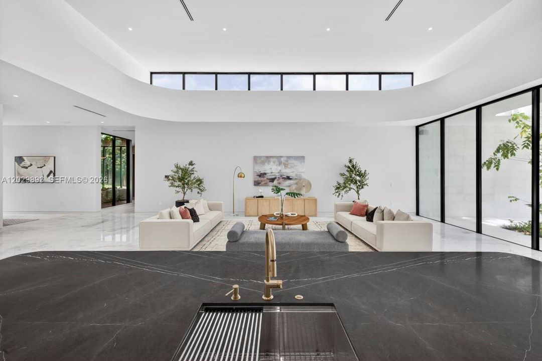 For Sale: $12,399,000 (6 beds, 8 baths, 0 Square Feet)