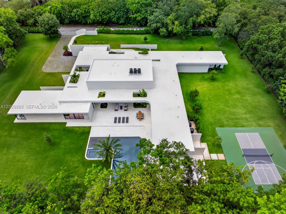 For Sale: $12,399,000 (6 beds, 8 baths, 0 Square Feet)