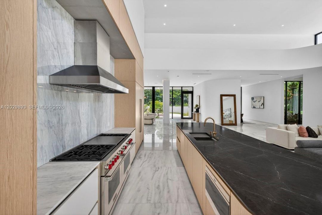 For Sale: $12,399,000 (6 beds, 8 baths, 0 Square Feet)