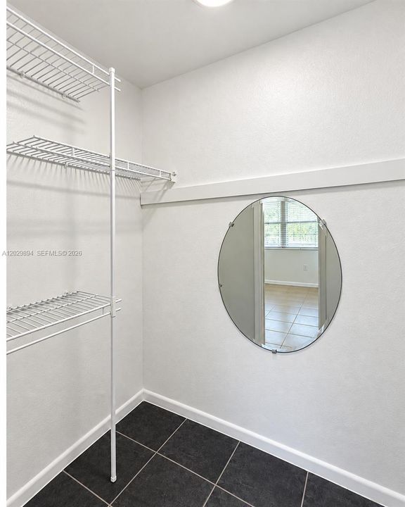 For Sale: $240,000 (3 beds, 1 baths, 875 Square Feet)
