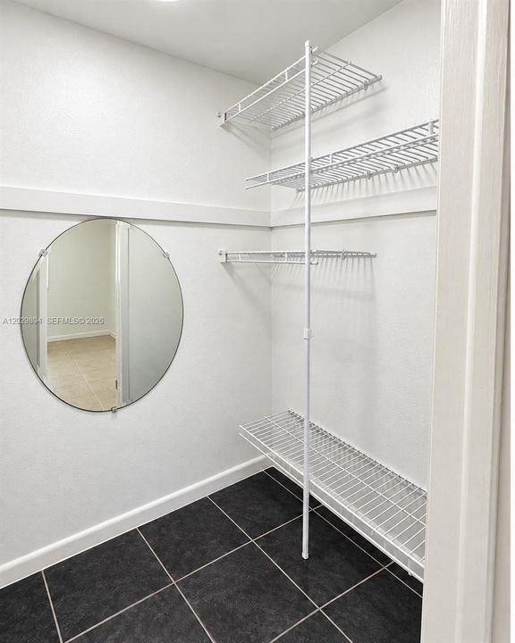 For Sale: $240,000 (3 beds, 1 baths, 875 Square Feet)