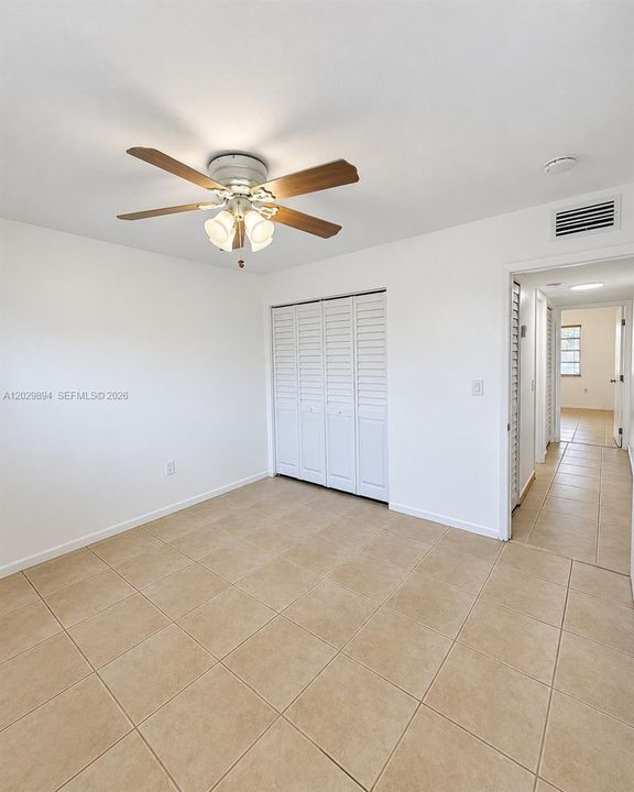 For Sale: $240,000 (3 beds, 1 baths, 875 Square Feet)