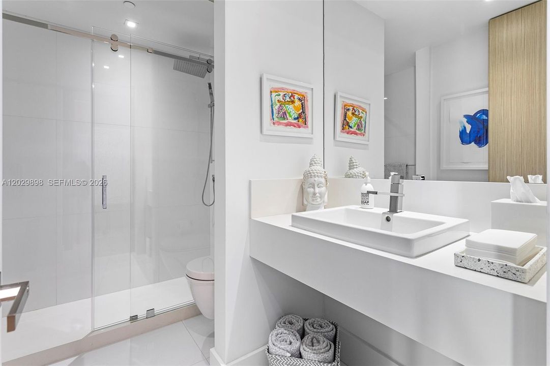 For Sale: $3,750,000 (2 beds, 2 baths, 1847 Square Feet)