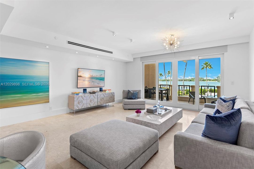 For Sale: $3,750,000 (2 beds, 2 baths, 1847 Square Feet)