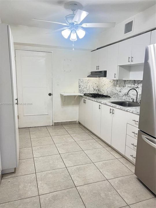 En Renta: $3,800 (3 camas, 2 baños, 1606 Pies cuadrados)