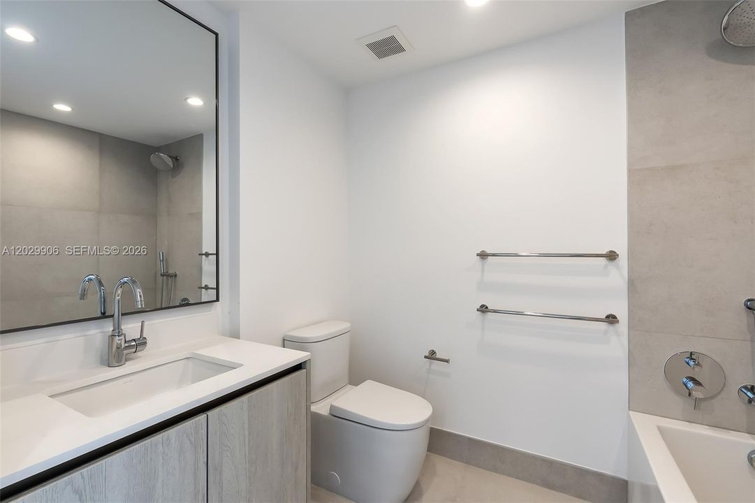En Venta: $3,450,000 (3 camas, 3 baños, 1830 Pies cuadrados)