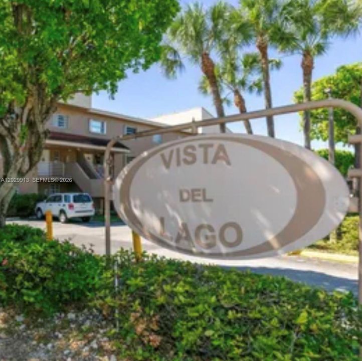 For Sale: $420,000 (2 beds, 1 baths, 948 Square Feet)