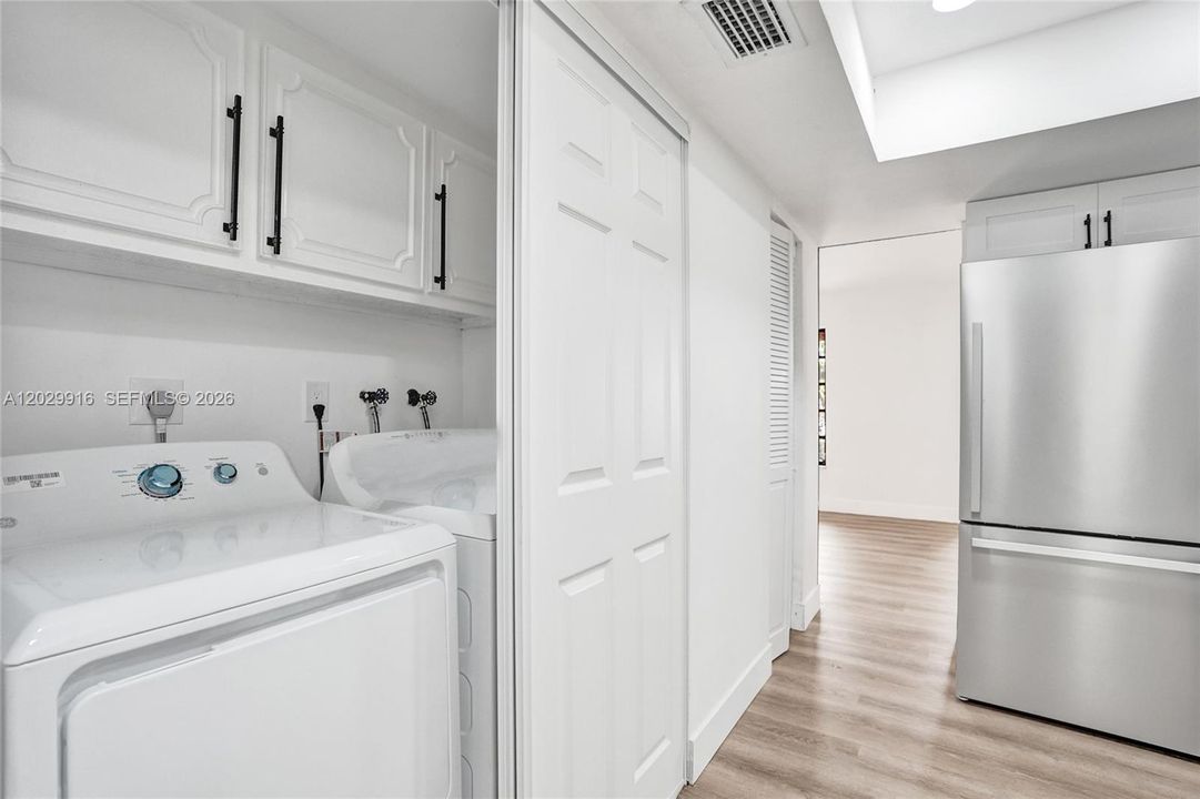 For Sale: $225,000 (3 beds, 2 baths, 1640 Square Feet)