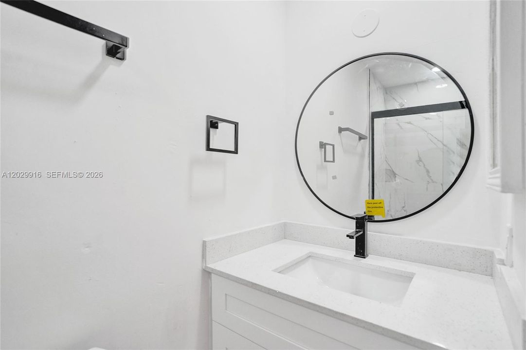 For Sale: $225,000 (3 beds, 2 baths, 1640 Square Feet)