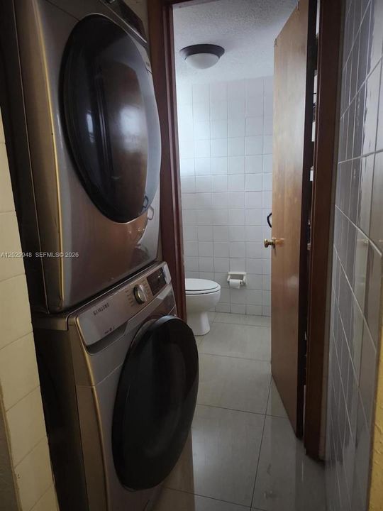 В аренду: $2,389 (2 спален, 1 ванн, 1010 Квадратных фут)