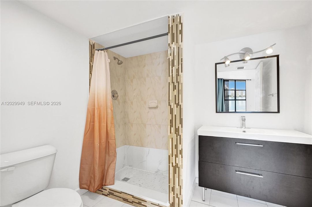 For Sale: $475,000 (2 beds, 2 baths, 1320 Square Feet)