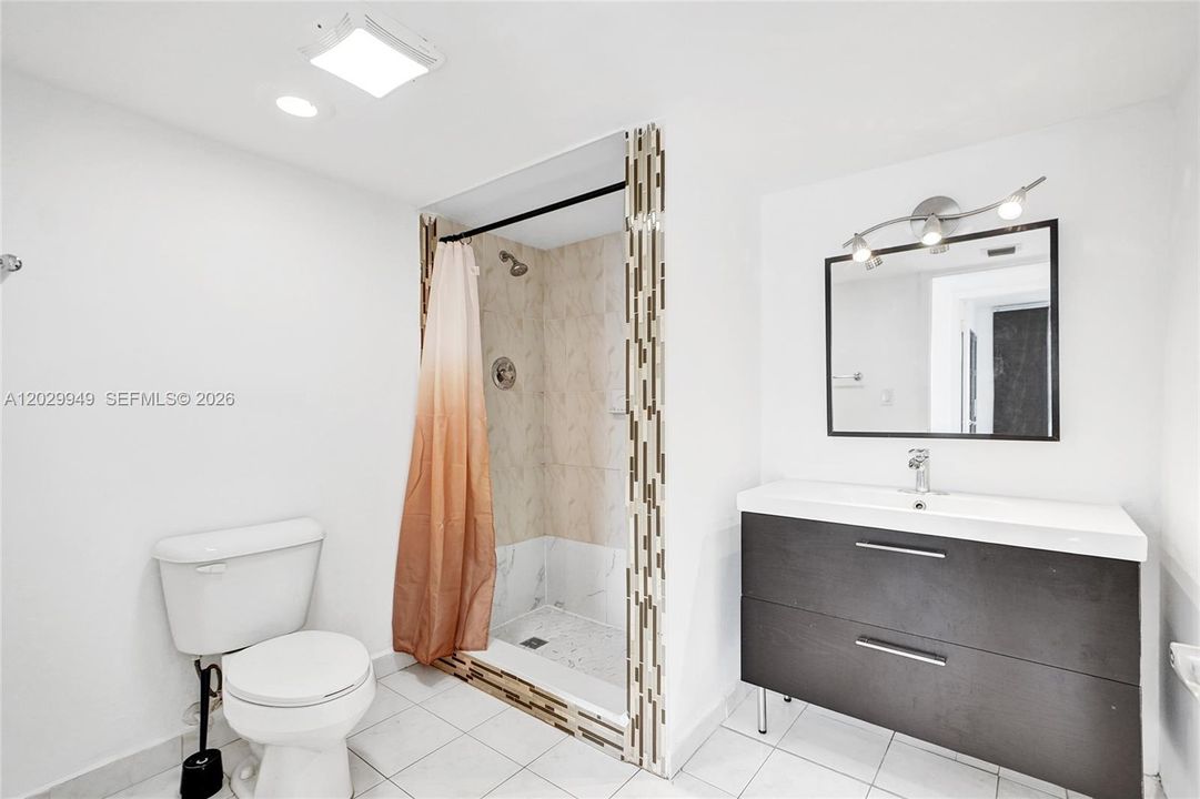 For Sale: $475,000 (2 beds, 2 baths, 1320 Square Feet)