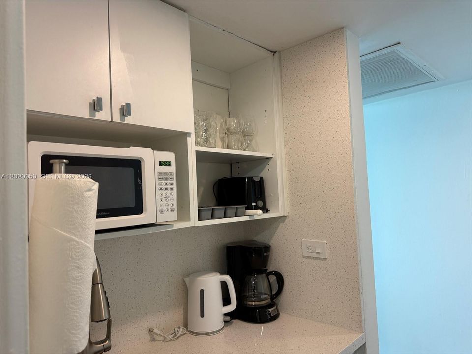 En Venta: $360,000 (0 camas, 1 baños, 400 Pies cuadrados)