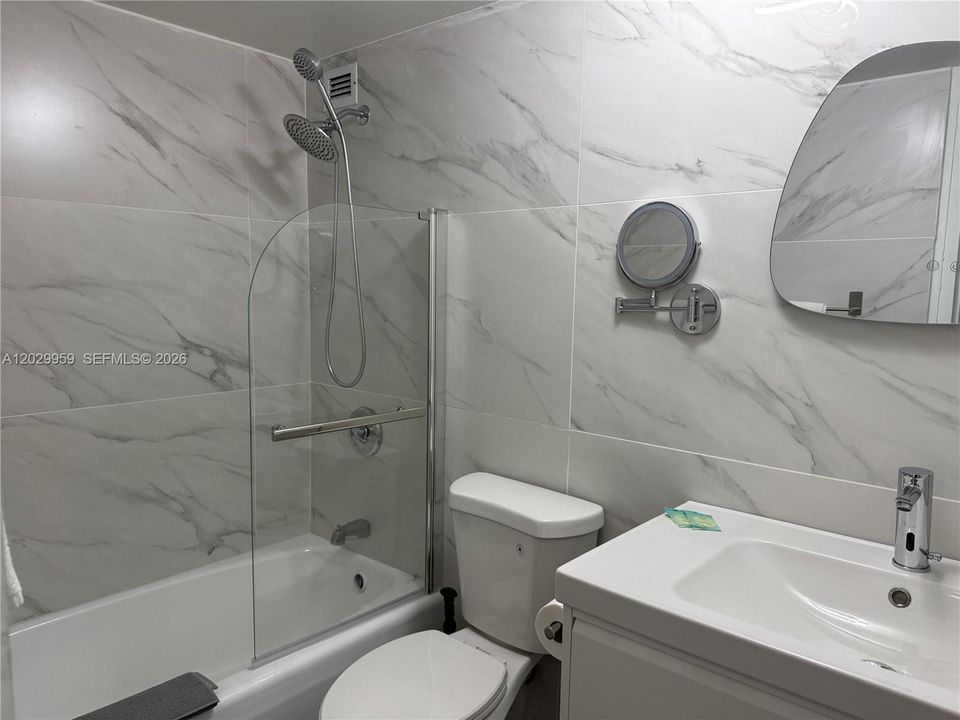 En Venta: $360,000 (0 camas, 1 baños, 400 Pies cuadrados)